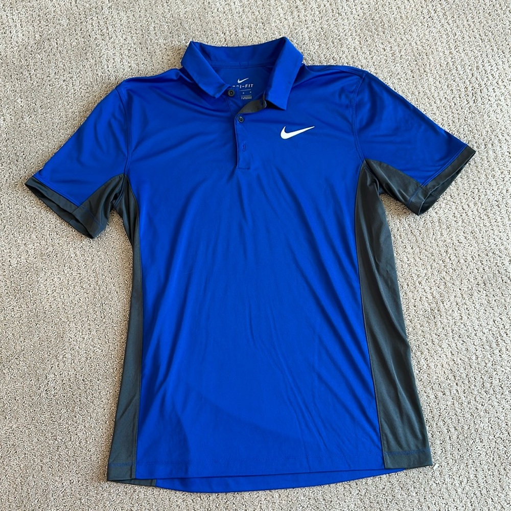 NEVER WORN Nike dri-fit polo
